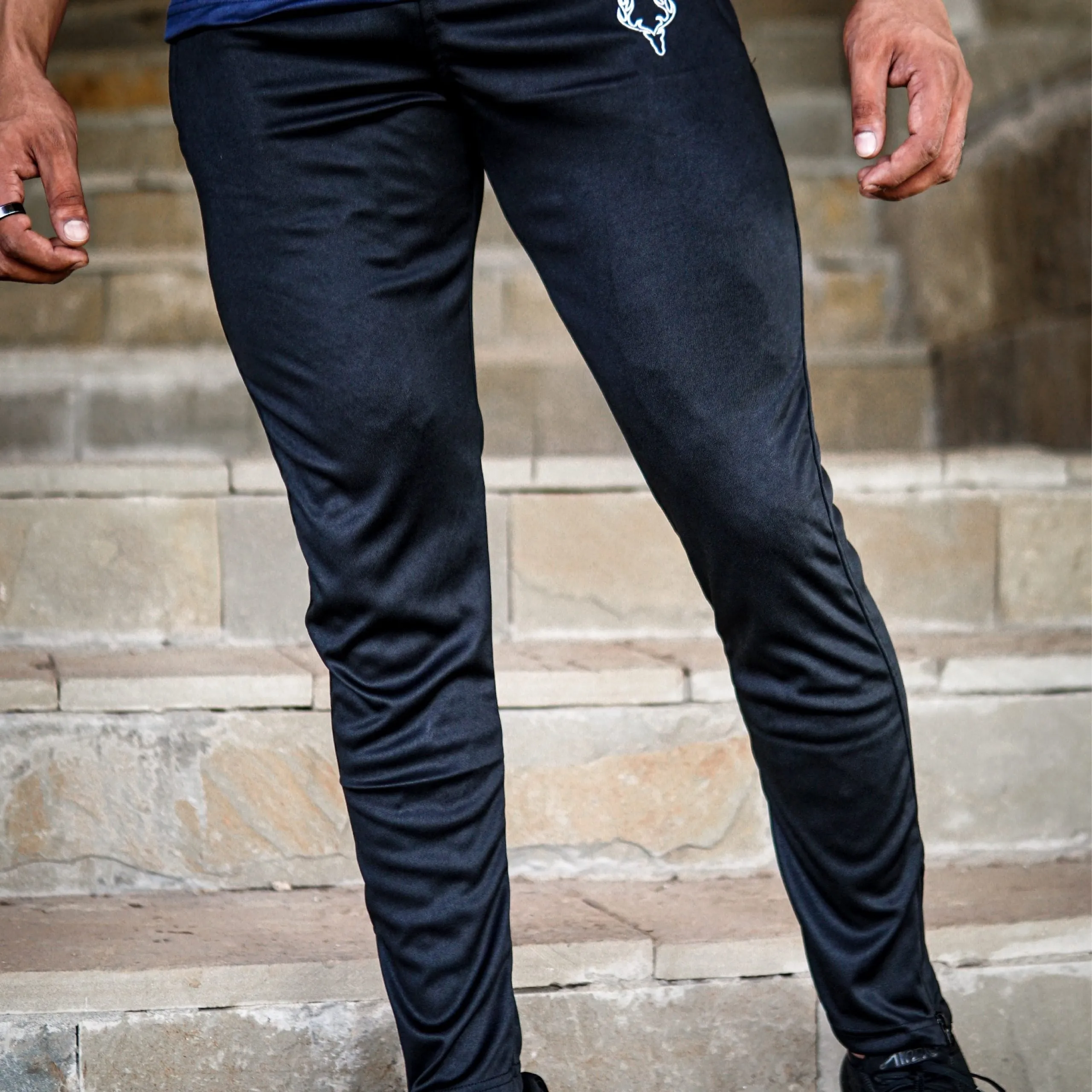 Stag Men Black Zipped Bottom trouser