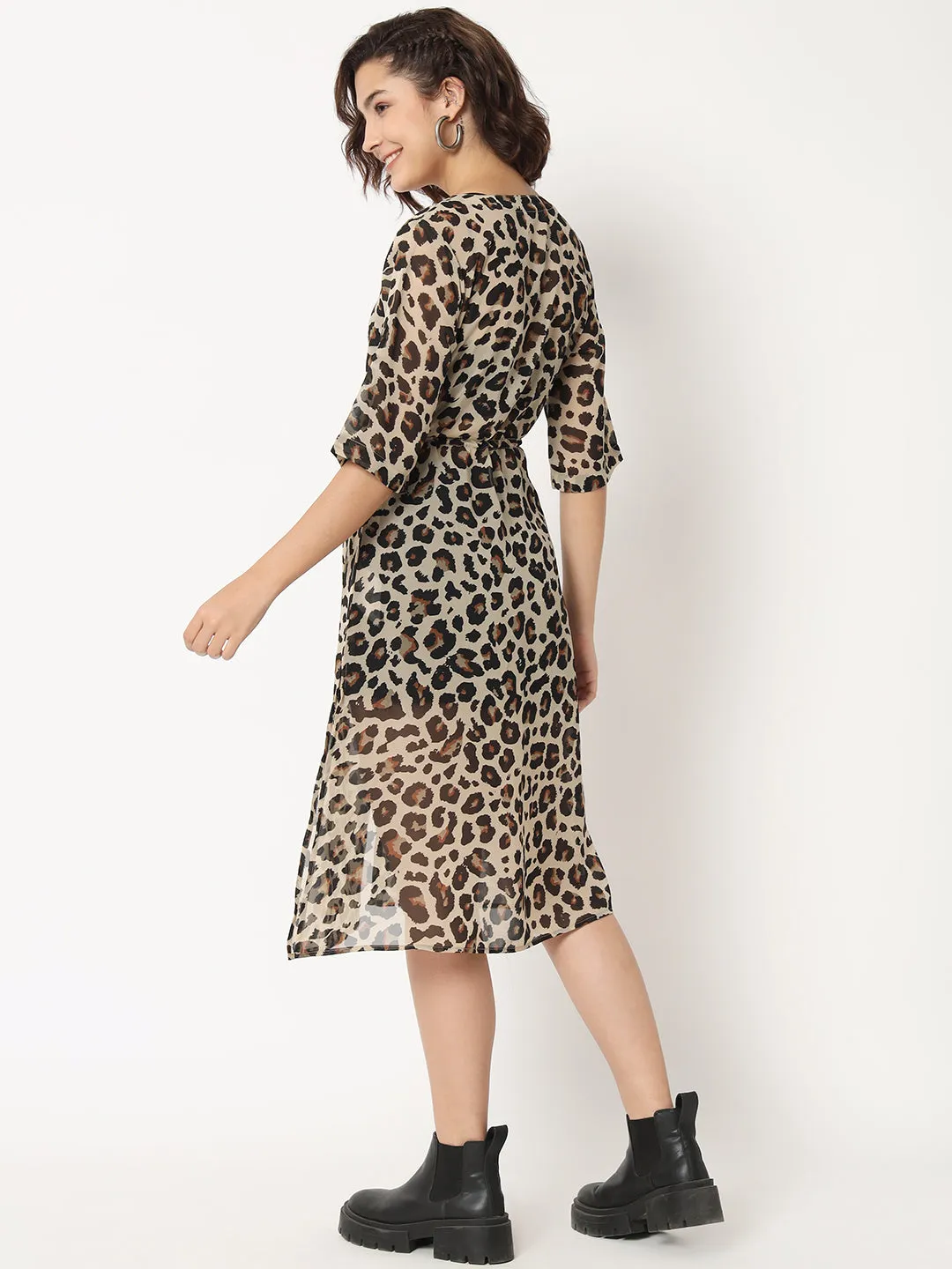 Women Animal Printed Longline Georgette Tie-Up Shrug